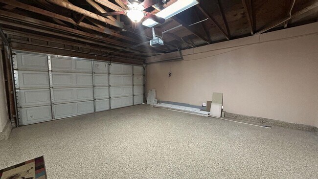 Building Photo - Charming 2 Bedroom 2 Bath home in Perris!