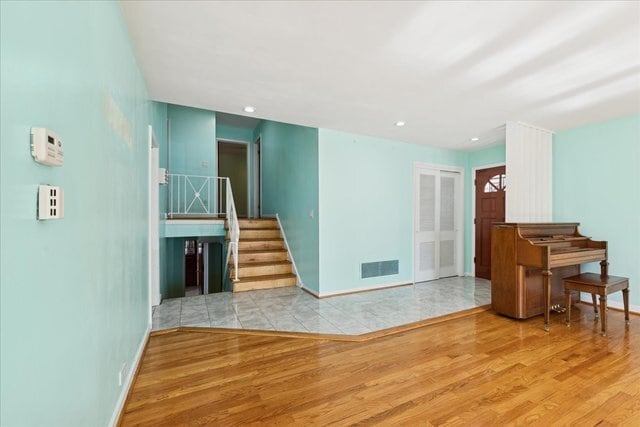 Building Photo - 3836 W Estes Ave