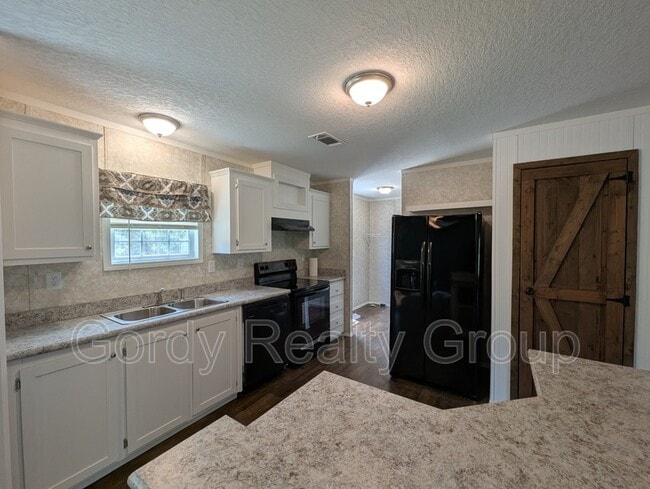 Building Photo - 5508 Mt Tabor Rd