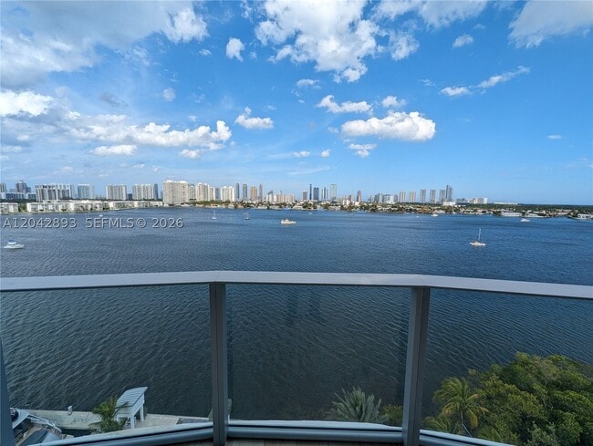 Building Photo - 17111 Biscayne 1011