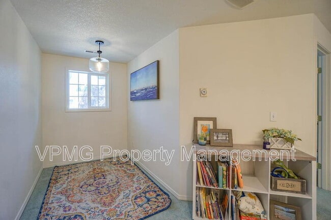 Building Photo - 911 NW 148th St