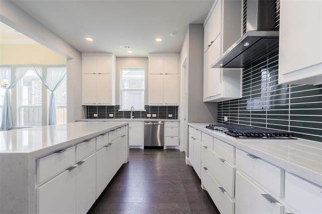 Building Photo - 8528 Pine Valley Dr