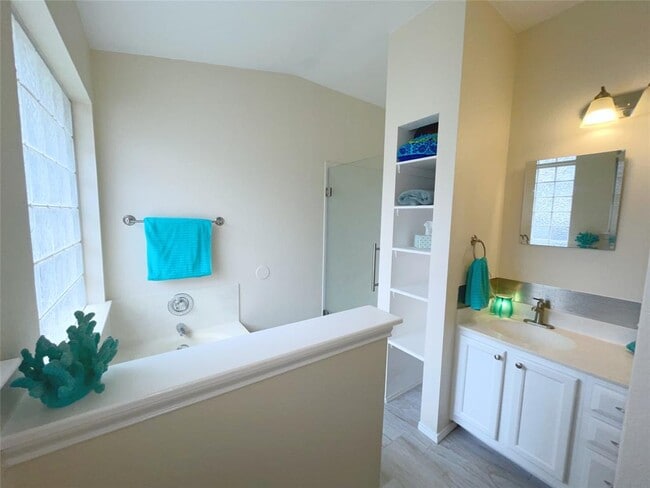Building Photo - 1700 Zydeco Dr