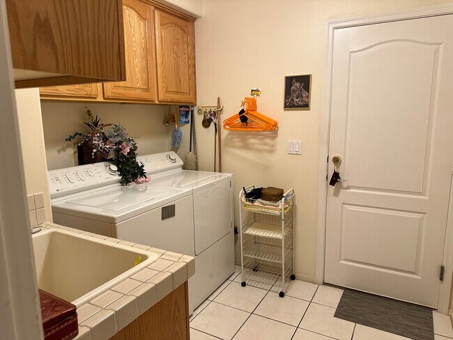 Building Photo - 1609 Windsford Cir