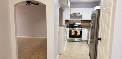 Building Photo - 3304 Twp Grove Ln