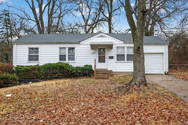 Building Photo - 1015 Avant Dr