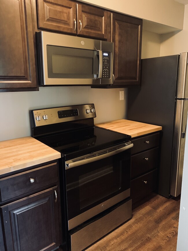 Kitchen - Mulberry Station Apartments