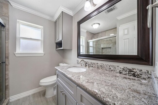 Building Photo - 13834 Fleur De Lis Blvd