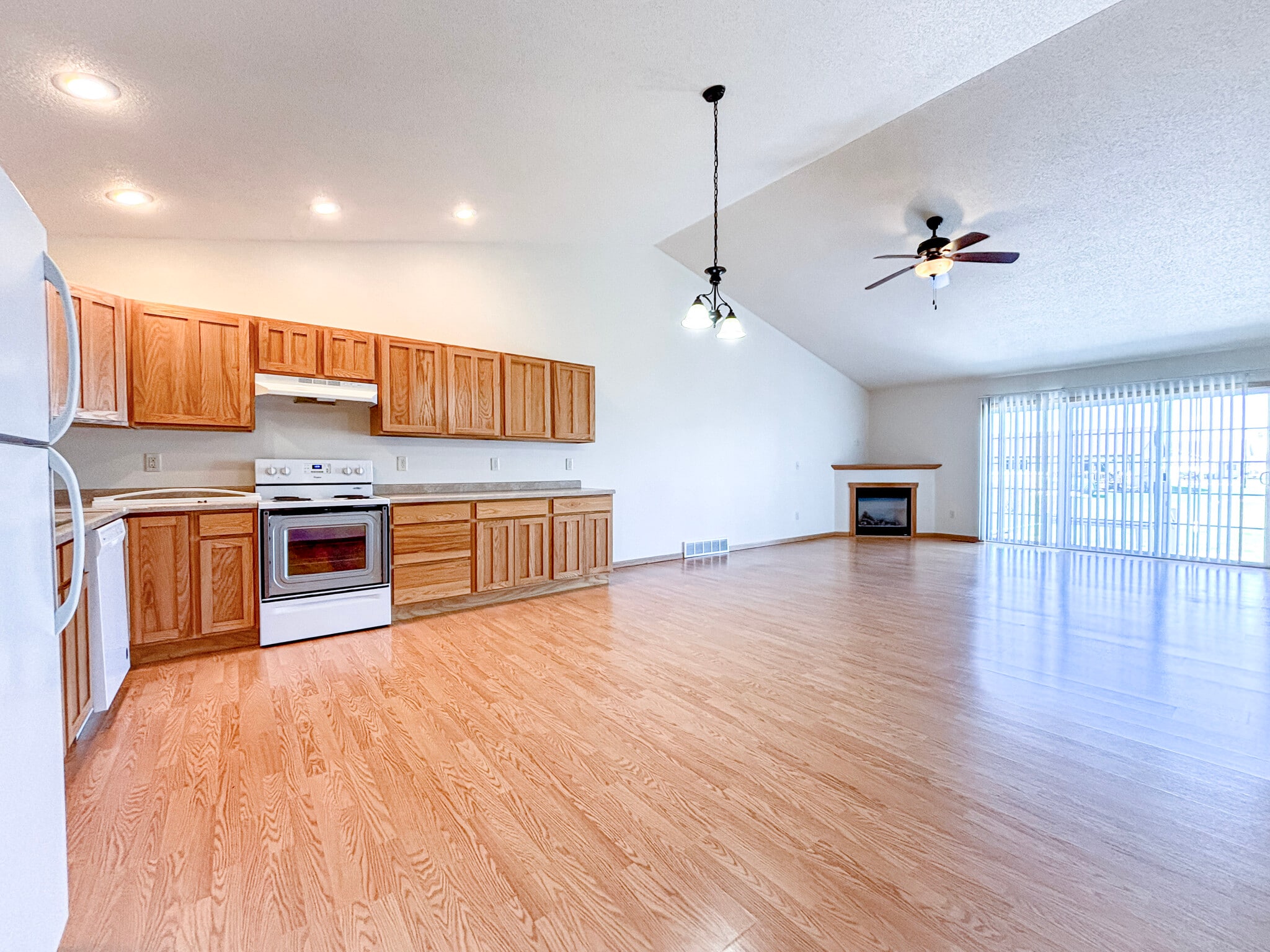 Building Photo - 5564 165th St E