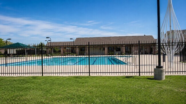 Building Photo - 12911 Taper Reach Dr
