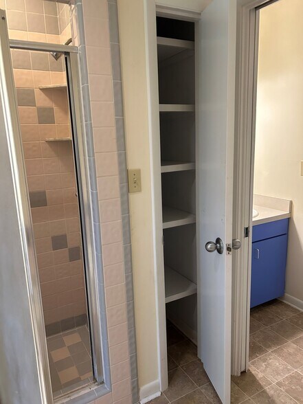 Upstairs Shower, Linen Closet - 1488 Mitchell Ave