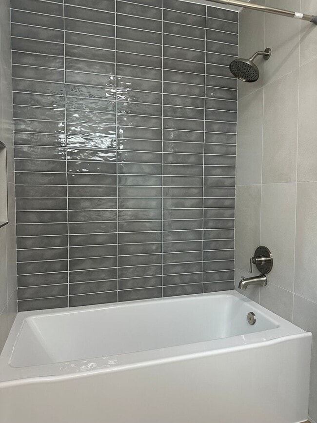 Building Photo - Beautiful newly remodeled home in Turlock