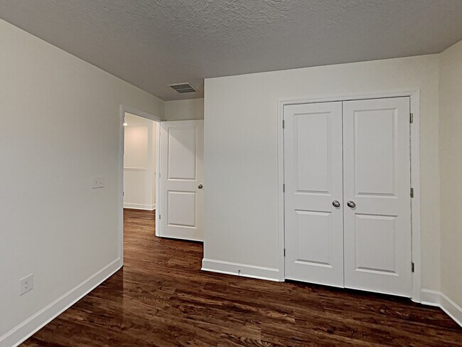 Building Photo - 20283 Calla Lily Dr