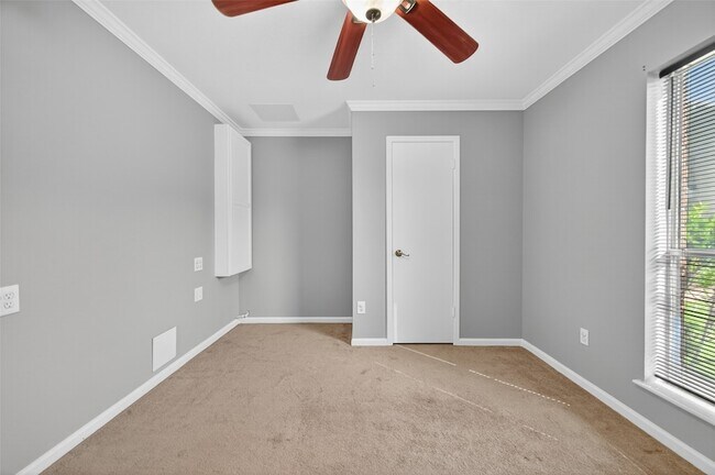 Building Photo - 18800 Egret Bay Blvd