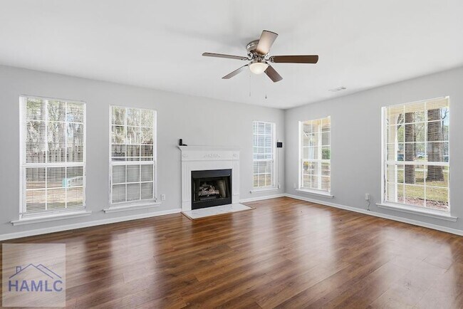 Building Photo - 22 Avocet Way