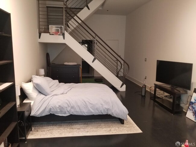 Building Photo - 74 Brady St