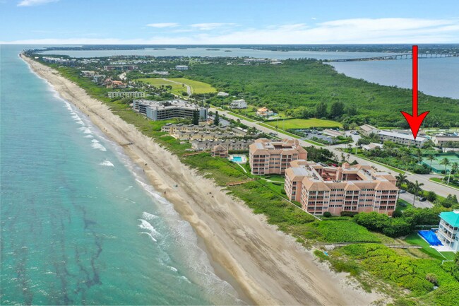 Building Photo - 1456 NE Ocean Blvd