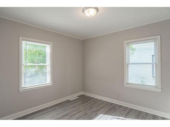 Building Photo - 3507 N Logan Ave