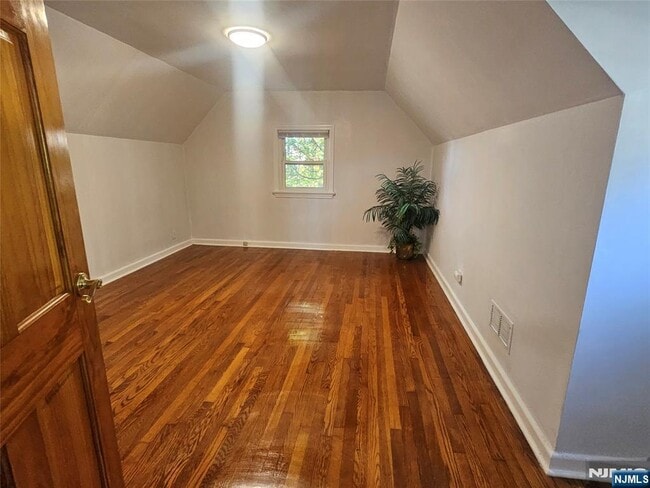 Building Photo - 55 Rutgers Pl