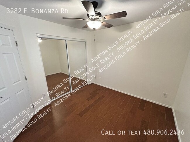 Building Photo - 3282 E Bonanza Rd