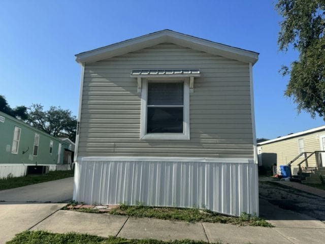 Building Photo - 9311 Sunset Dr