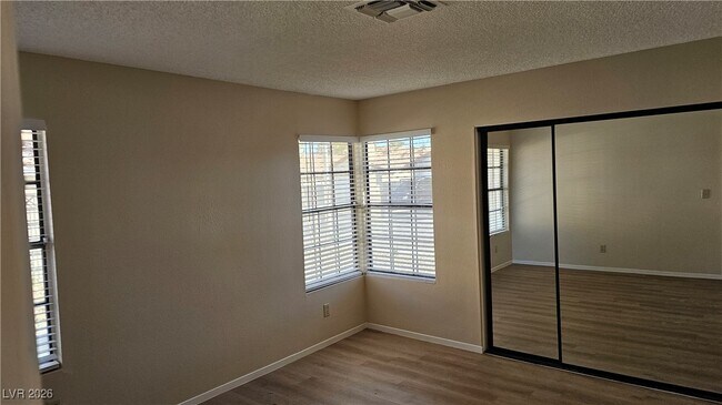 Building Photo - 8303 Palmada Dr