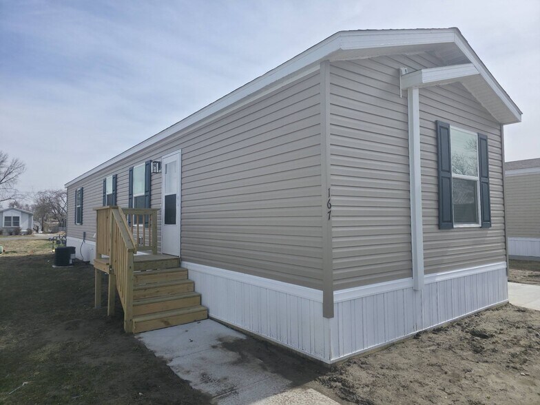 Building Photo - 3510 N 9th St