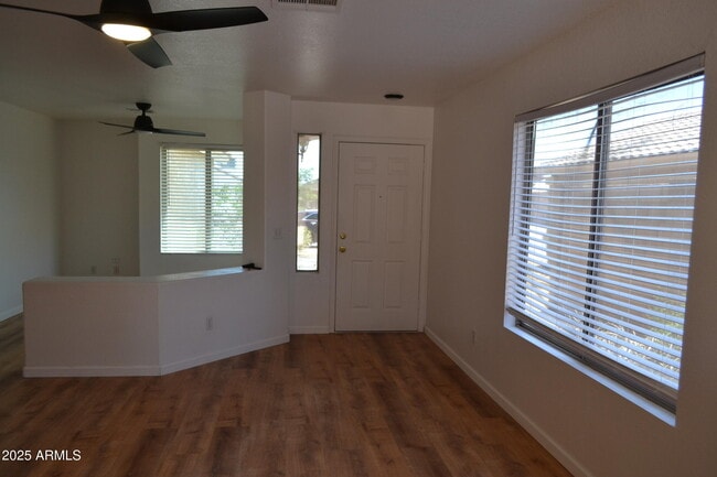 Building Photo - 976 E Greenlee Ave