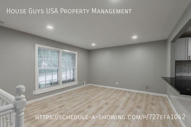 Building Photo - 11911 Sycamore Ave