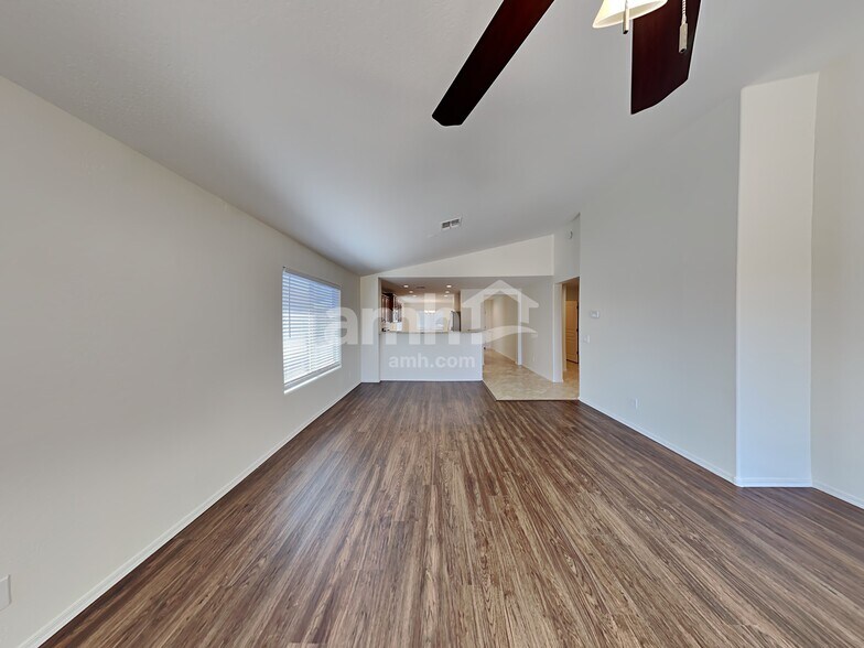 Building Photo - 1786 W Desert Canyon Dr