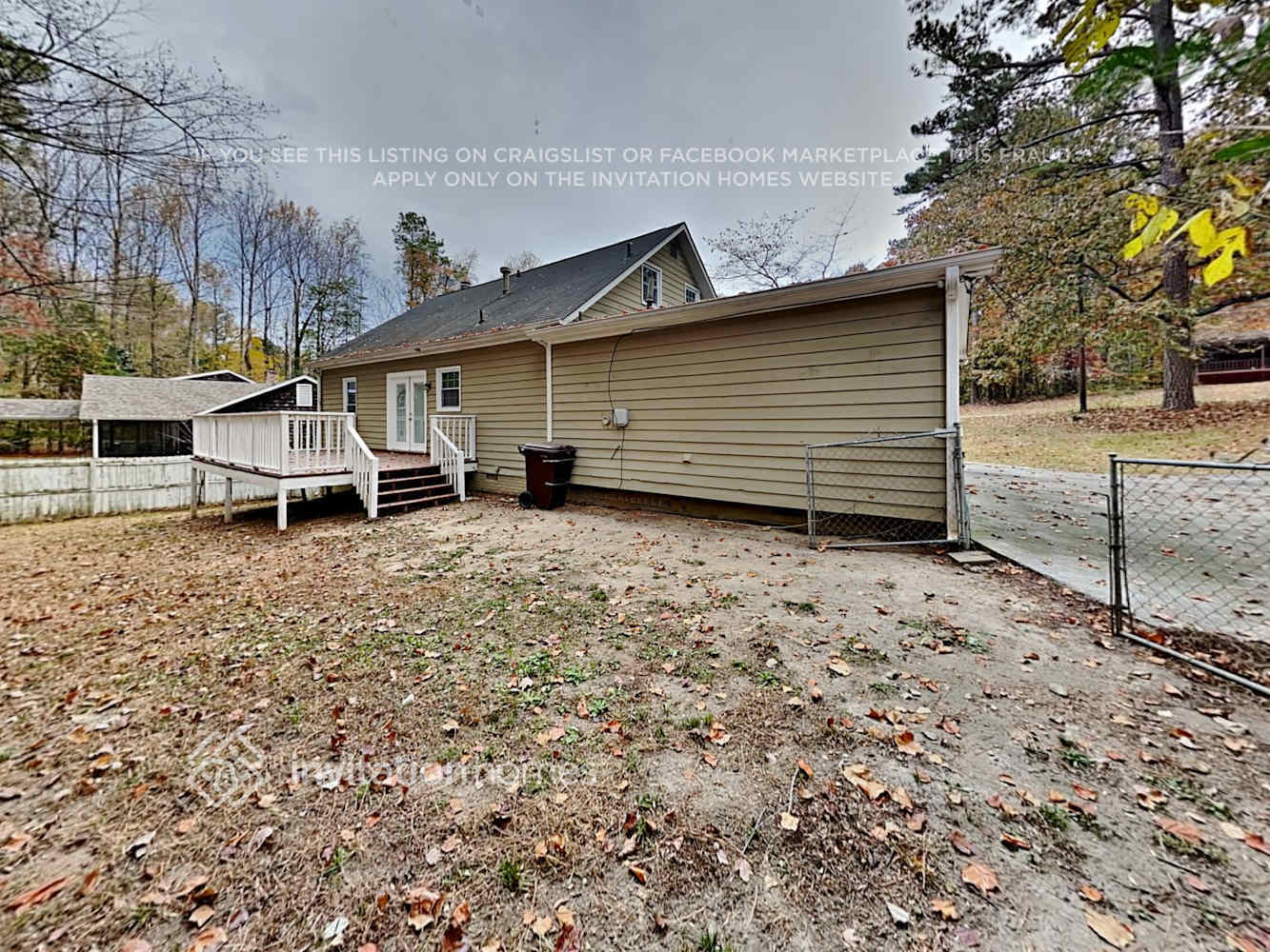 Building Photo - 3550 Valley Dr SW