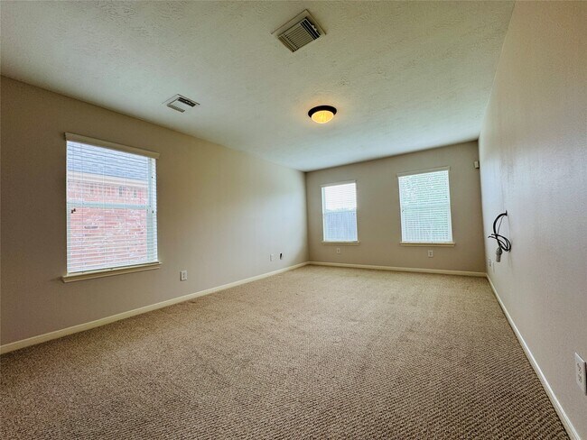 Building Photo - 8003 Beech Park Ln