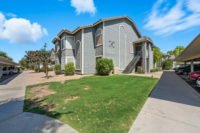 Building Photo - Spacious 3 Bed/2 Bath Home in Lush Crestview Chateaux – Chandler