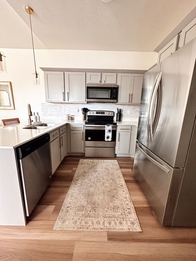 Building Photo - Pet Friendly 3-Bedroom Condo! Get $500 Off on the first month Rent if signed and move in by March 1s