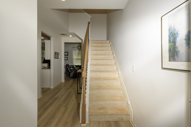 Building Photo - 2791 Stokes Dr
