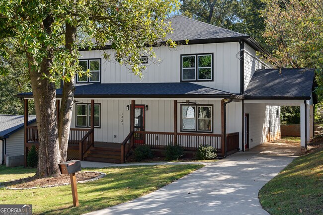 Primary Photo - 1331 Diamond Ave SE