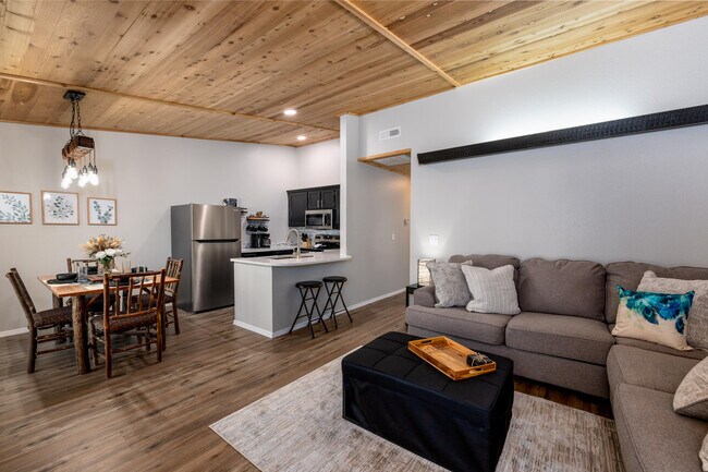 Building Photo - 235 Ozark Mountain Resort Dr