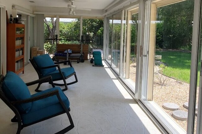 Enclosed Lanai - 6960 Country Lakes Cir