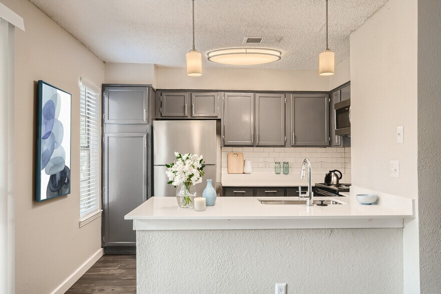 Primary Photo - Morgan Apartments