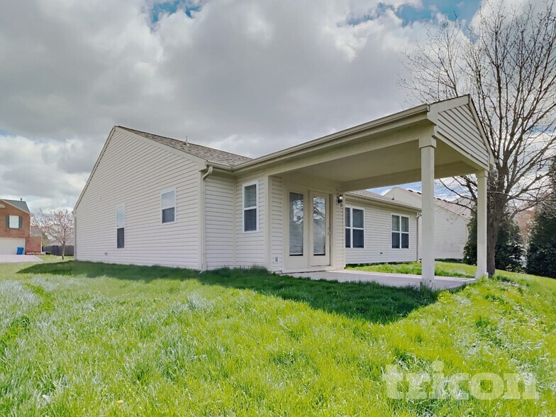 Building Photo - 2522 Swan Sea Dr