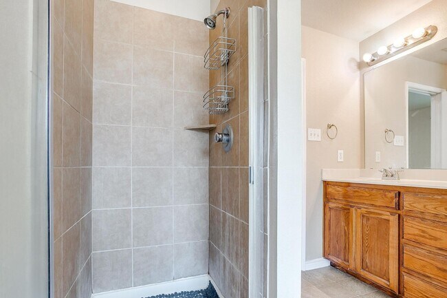 Building Photo - Perfectly located.  3 Bedroom, 2 Bath Home-  White Settlement ISD- 76108