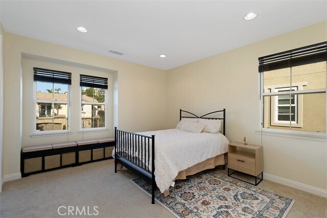 Building Photo - 27683 Manor Hill Rd