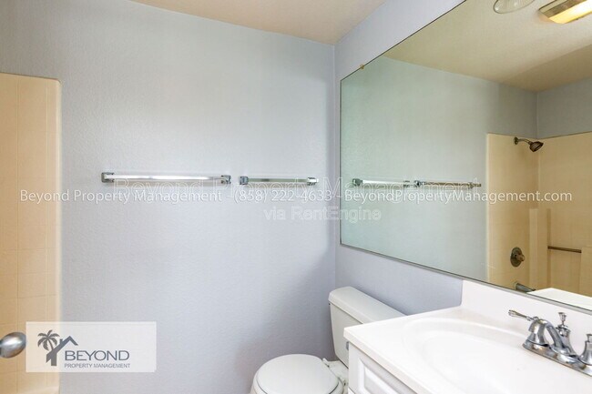 Building Photo - 3941 Nobel Dr