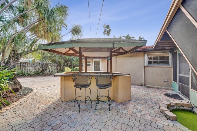 Building Photo - 2611 Roosevelt St