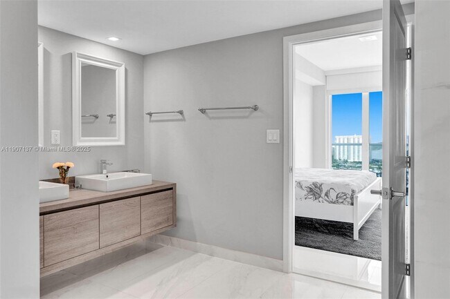 Building Photo - 400 Sunny Isles Blvd