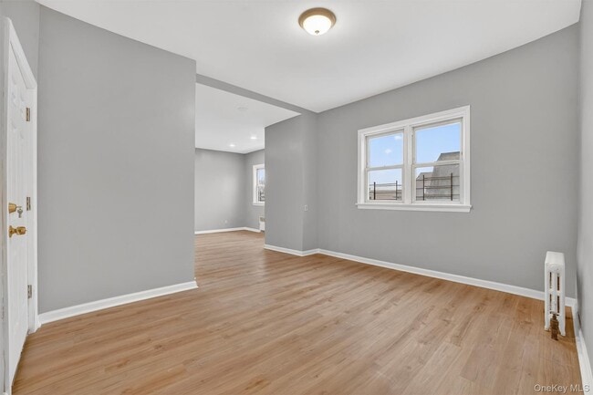 Building Photo - 4 Amackassin Terrace