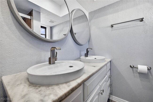 Building Photo - 1303 SW 16th Terrace