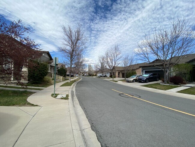 Building Photo - Beautiful 3 Bedroom + 1 FLEX ROOM Single Story House in South Meadows Reno