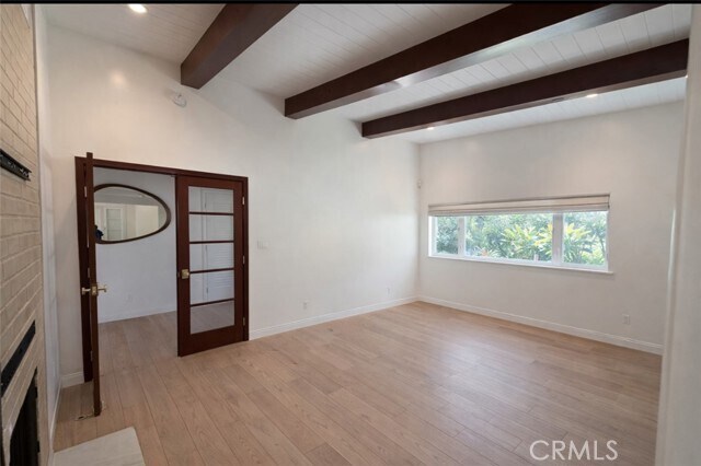 Building Photo - 940 Crestview Dr