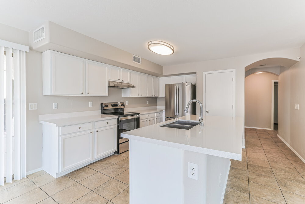 Building Photo - 35350 N Bandolier Dr